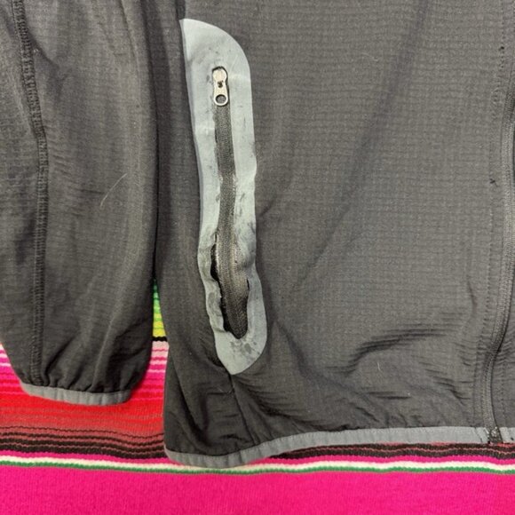 Arc'teryx Covert Cardigan Hoodie Jacket Women M Black Zip Fleece Gorpcore *FLAWS - Picture 2 of 10